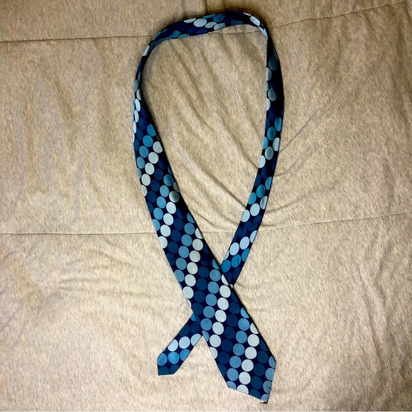 !!! FREE ADD ON !!! BCBG Attitude silk tie hand sewn blue with dots - Picture 2 of 8